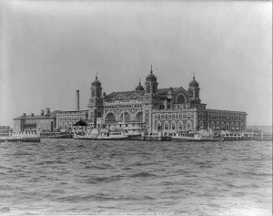 Ellis Island (1905)